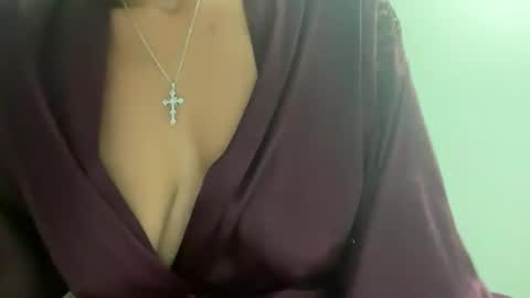 prettyyykittyyy22 online show from 12/19/25, 05:14