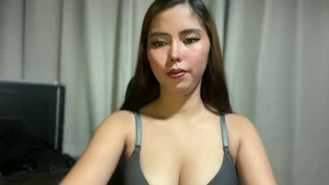 Snapshot of pricelessbeautyxxx chatting on 07/07/26, 05:32 TINA online show from 07/07/26, 05:32