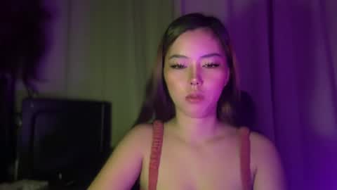 Snapshot of pricelessbeautyxxx chatting on 07/10/26, 12:04 TINA online show from 07/10/26, 12:04