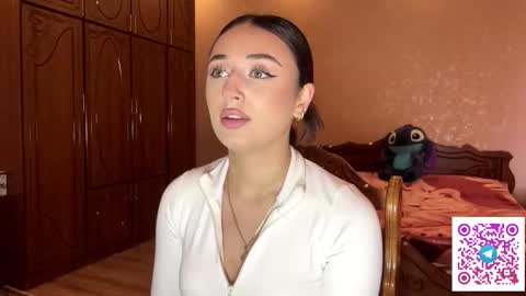 Sofi online show from 02/04/26, 12:00