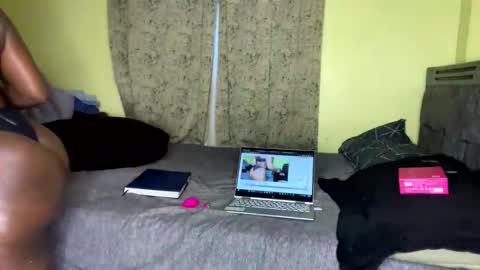 Snapshot of pricky375313 chatting on 05/25/26, 05:13 pricky375313 online show from 05/25/26, 05:13
