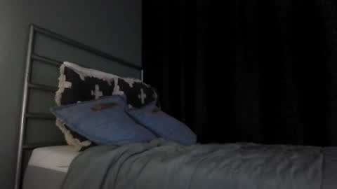 prieslucas068 online show from 07/22/26, 06:54