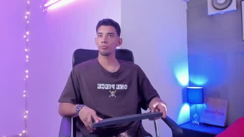 Snapshot of prince_arthur77 chatting on 01/12/25, 12:55 prince_arthur77 online show from 01/12/25, 12:55