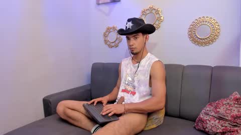 Snapshot of prince_arthur77 chatting on 02/12/25, 06:51 prince_arthur77 online show from 02/12/25, 06:51