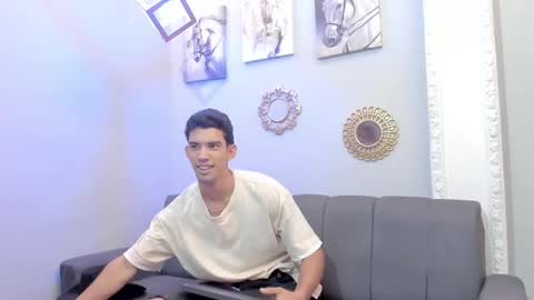 Snapshot of prince_arthur77 chatting on 03/12/25, 03:40 prince_arthur77 online show from 03/12/25, 03:40