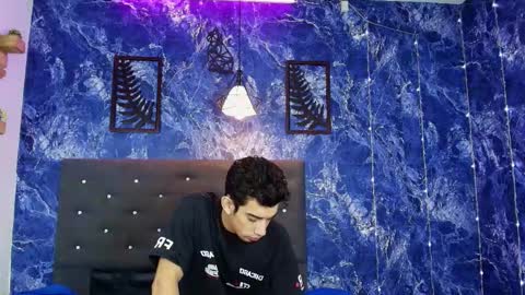 prince_arthur77 online show from 11/15/25, 02:13