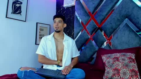 prince_arthur77 online show from 04/22/26, 01:34