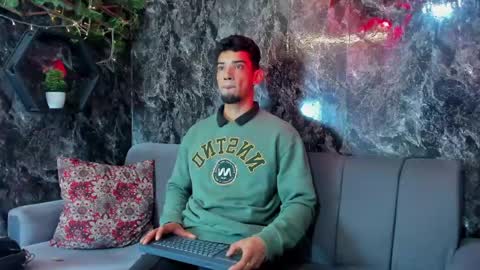 prince_arthur77 online show from 06/03/26, 01:03
