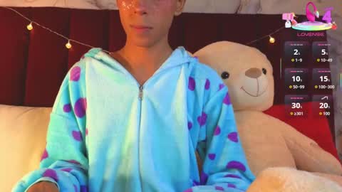 PRINCEPOPPY  online show from 10/04/25, 09:02