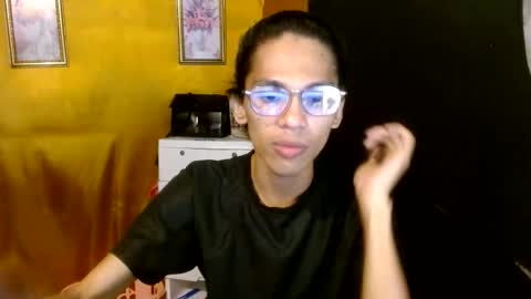 Snapshot of princeofcumxxx chatting on 11/29/25, 11:35 Mel online show from 11/29/25, 11:35