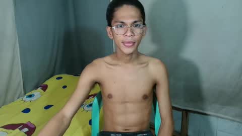 Snapshot of princeofcumxxx chatting on 03/11/26, 05:52 Mel online show from 03/11/26, 05:52