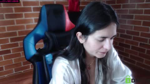 Leia online show from 11/03/25, 02:07