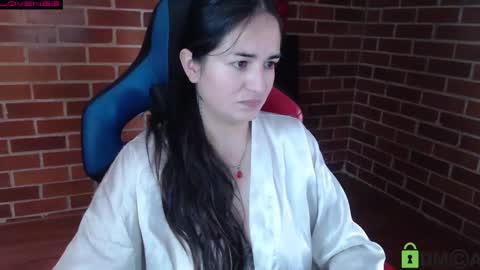 Leia online show from 11/19/25, 01:00