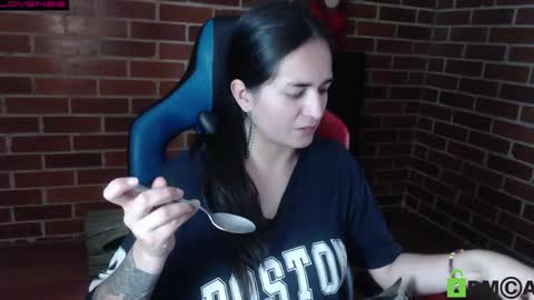 Leia online show from 04/24/26, 10:23