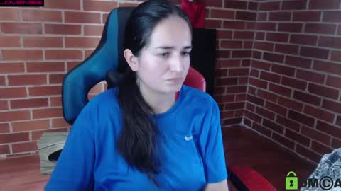 Snapshot of princesa_leia_zathur chatting on 05/06/26, 06:13 Leia online show from 05/06/26, 06:13