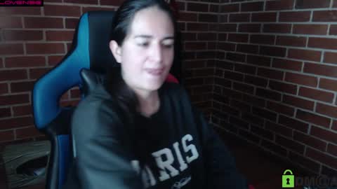 Snapshot of princesa_leia_zathur chatting on 05/18/26, 11:05 Leia online show from 05/18/26, 11:05