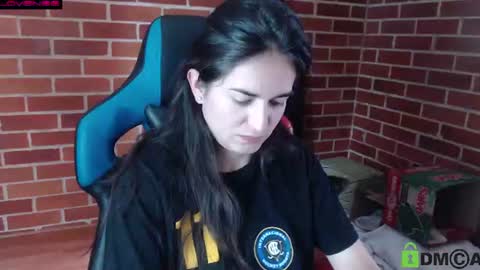 Snapshot of princesa_leia_zathur chatting on 06/09/26, 03:23 Leia online show from 06/09/26, 03:23