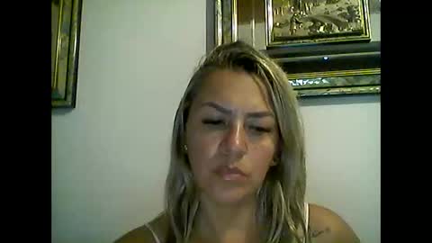 Snapshot of princesita2102 chatting on 05/30/26, 03:47 princesita2102 online show from 05/30/26, 03:47