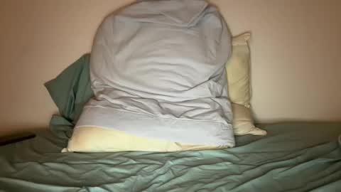 Peaches online show from 01/09/25, 02:43