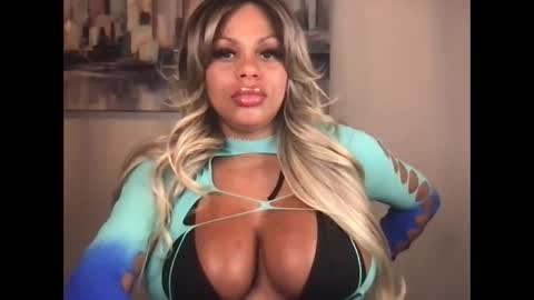 Snapshot of princess1tick chatting on 06/04/26, 01:33 princess1tick online show from 06/04/26, 01:33