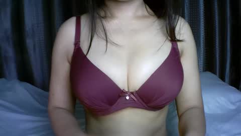   princess   online show from 11/29/25, 02:36