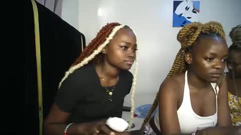 Snapshot of princess_bee1 chatting on 01/07/26, 04:37 princess online show from 01/07/26, 04:37