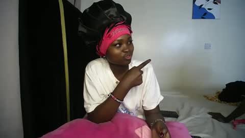 Snapshot of princess_bee1 chatting on 01/08/26, 07:27 princess online show from 01/08/26, 07:27