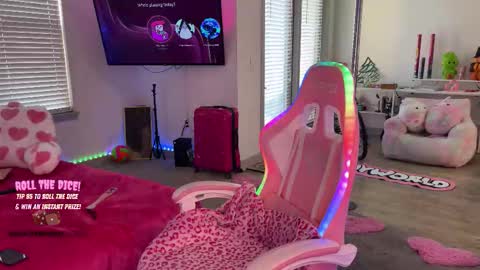 Cece  NEXT LIVESTREAM -- DEC. 4th  7 PM CST online show from 11/06/25, 10:43