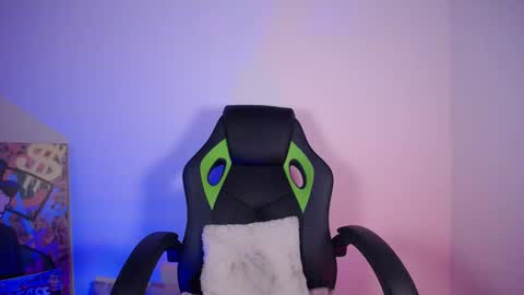 Emily online show from 03/10/26, 10:04