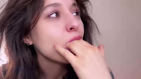 Kristina online show from 12/12/24, 02:33