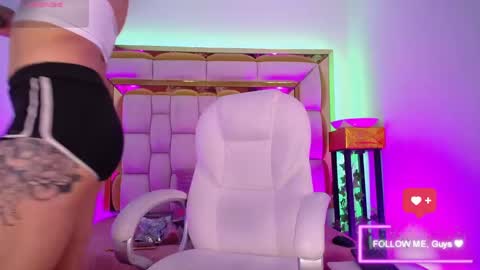 princess helena  online show from 02/28/25, 12:43