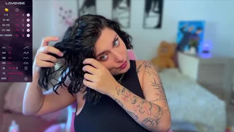 Snapshot of princess_linlin chatting on 01/28/25, 11:49 Lina online show from 01/28/25, 11:49