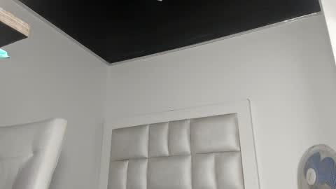 princess_tokyo_ online show from 11/24/25, 04:56