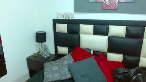 princess_violetx online show from 11/23/25, 10:42