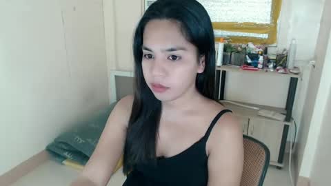 Snapshot of princess_yurie chatting on 06/14/26, 03:19 Yurie online show from 06/14/26, 03:19