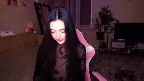 Snapshot of princessamira1 chatting on 10/10/25, 03:00 princessamira1 online show from 10/10/25, 03:00