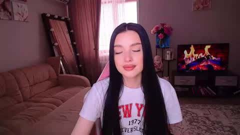 princessamira1 online show from 06/22/26, 06:54