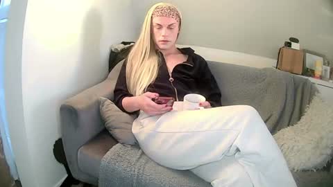 Snapshot of princesscaseygrey chatting on 06/10/26, 07:46 KCGREY online show from 06/10/26, 07:46