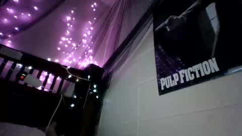 Holly love online show from 11/06/25, 12:22