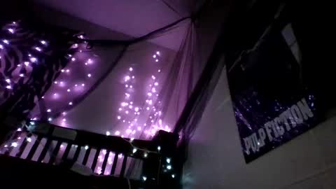 Holly love online show from 11/12/25, 06:58