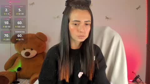 Snapshot of princessluna_14 chatting on 10/18/25, 09:15 princessluna_14 online show from 10/18/25, 09:15