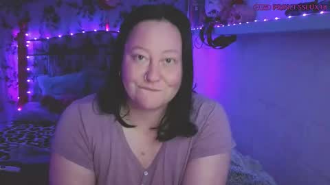 Lux Alot Luxi online show from 09/22/25, 07:27