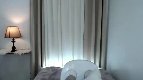 princessyanzy1 online show from 01/11/25, 08:11