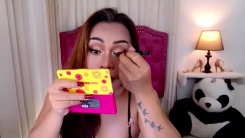 princessyanzy1 online show from 11/15/25, 12:52