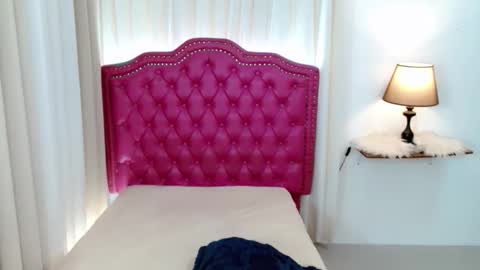 princessyanzy1 online show from 03/30/26, 02:23