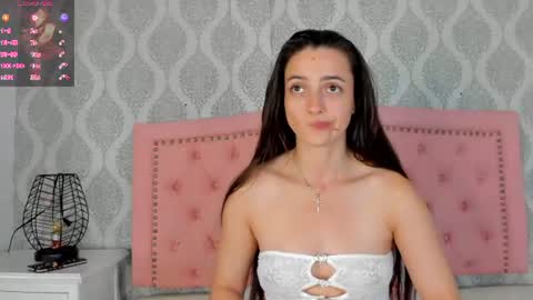 Snapshot of princsgirl_ chatting on 07/20/26, 05:26 Marcela online show from 07/20/26, 05:26