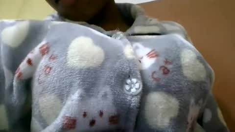 Snapshot of prisca880319 chatting on 07/20/26, 10:39 prisca880319 online show from 07/20/26, 10:39