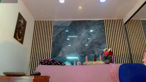 priscilarainbow online show from 02/26/25, 08:11