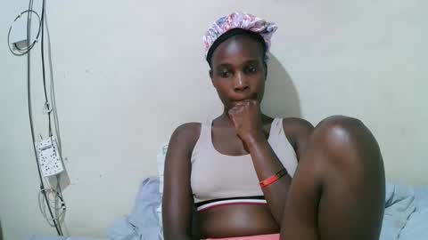 pritty_amber online show from 04/21/26, 01:42