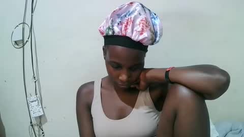 pritty_amber online show from 04/21/26, 02:51